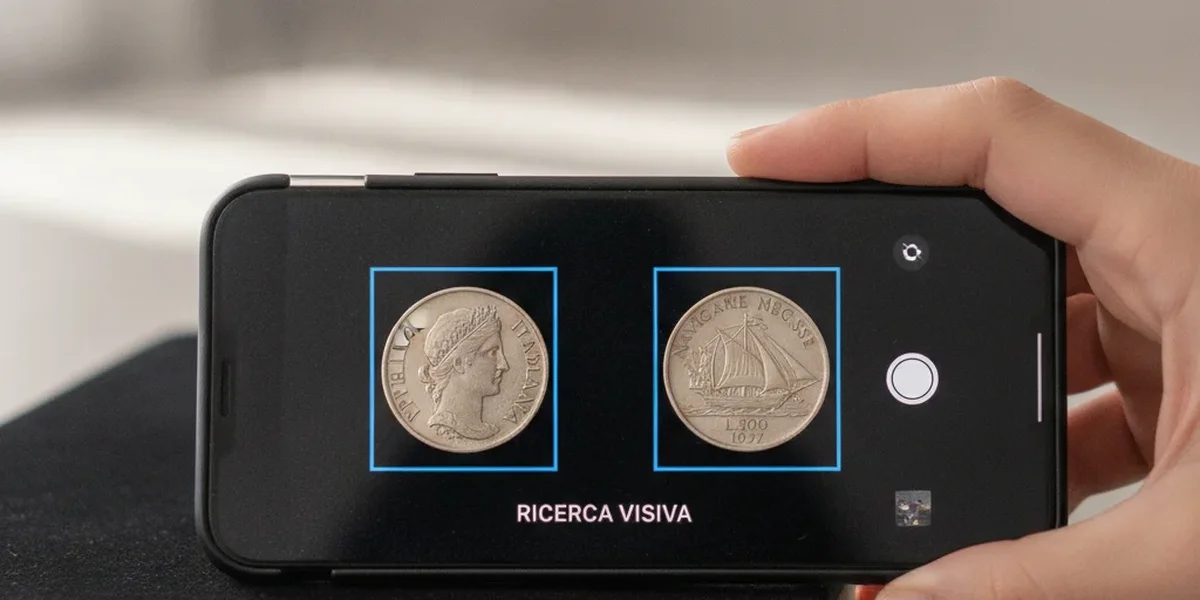 Quanto valgono le 500 lire d'argento fotografate con uno smartphone